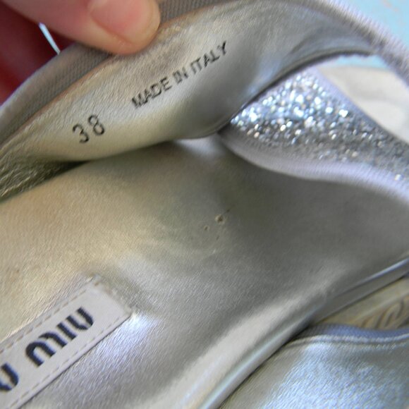 MIU MIU SILVER GLITTER SPARKLE CRISS-CROSS SLIP ON SANDALS COMFORT SZ 38 ITALY - Picture 6 of 8